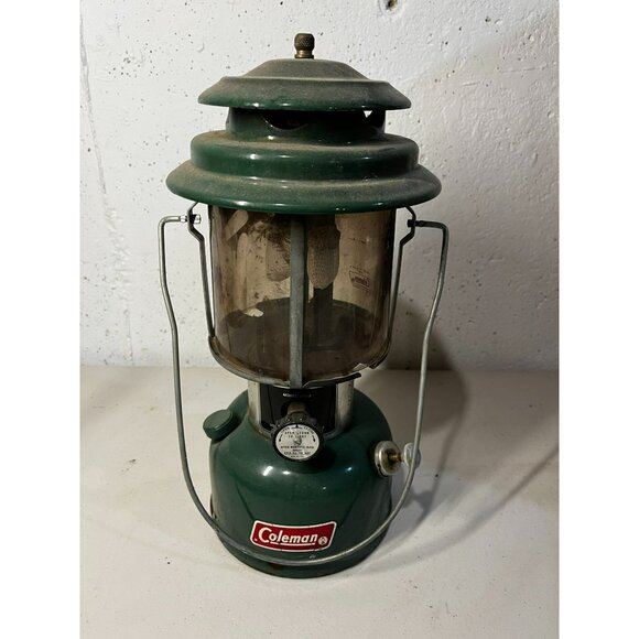 Vintage COLEMAN Lantern Green Model 220j Dual Mantle 8/ 1979 Camping Hunting - Picture 1 of 15
